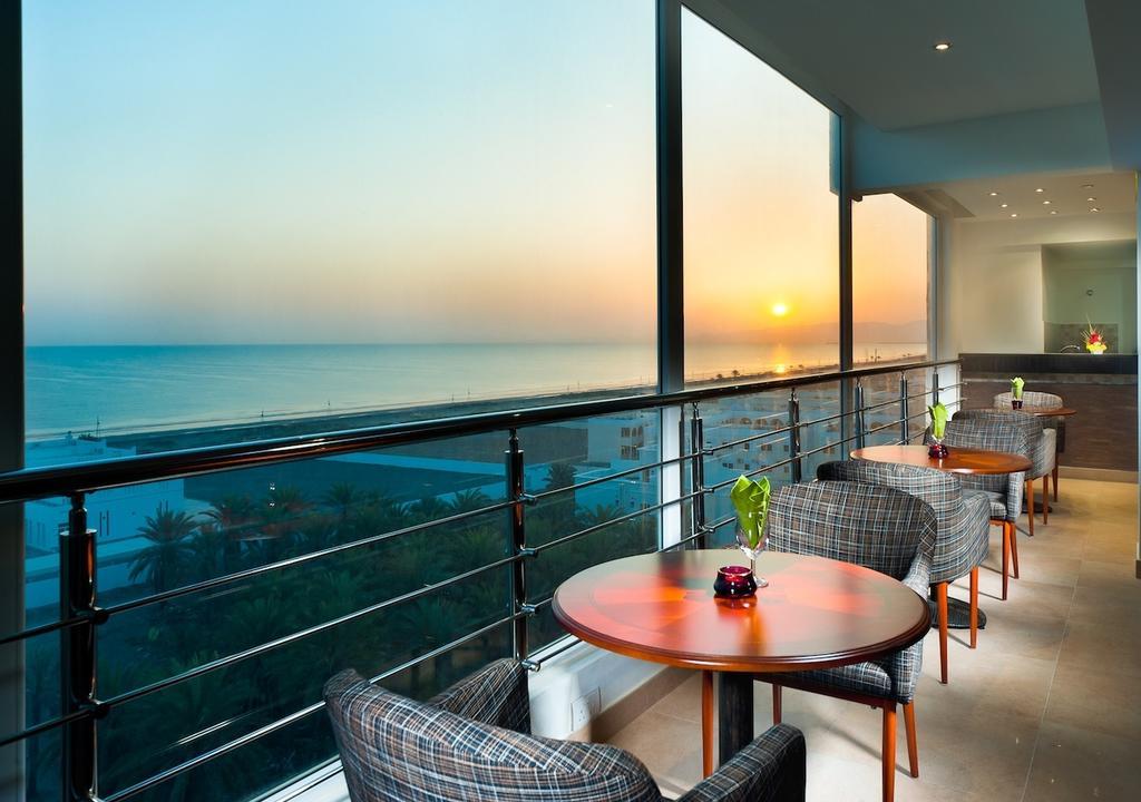 Al Hail Waves Hotel Managed By Centara Maskat Dış mekan fotoğraf