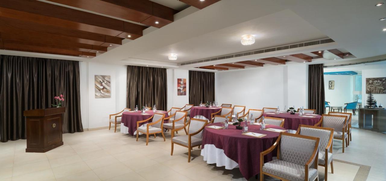 Al Hail Waves Hotel Managed By Centara Maskat Dış mekan fotoğraf