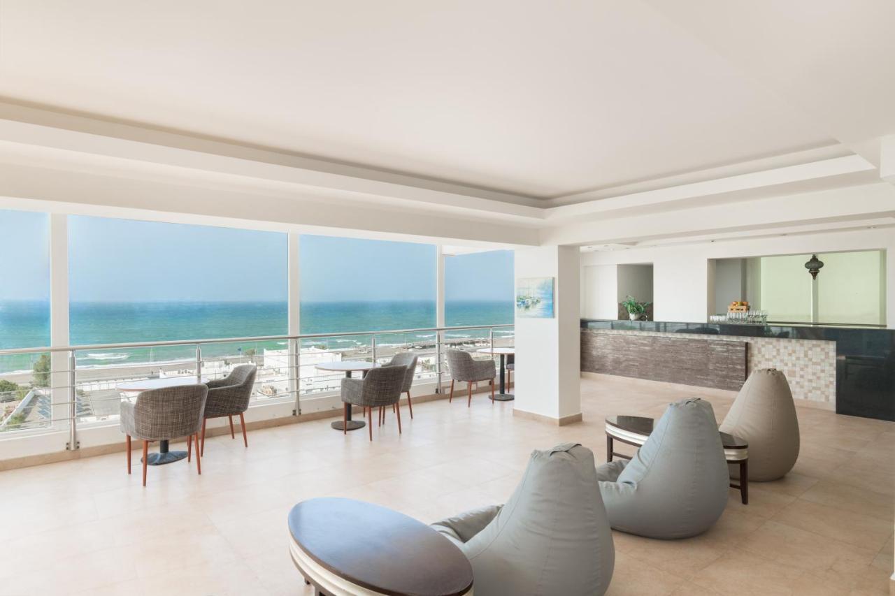 Al Hail Waves Hotel Managed By Centara Maskat Dış mekan fotoğraf